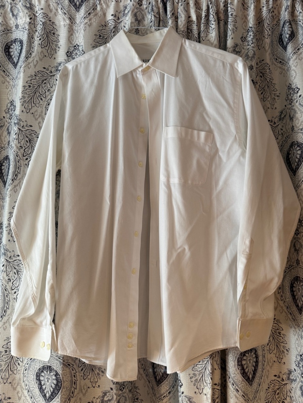 Men's White Long-Sleeve Dress Shirt with Chest Pocket